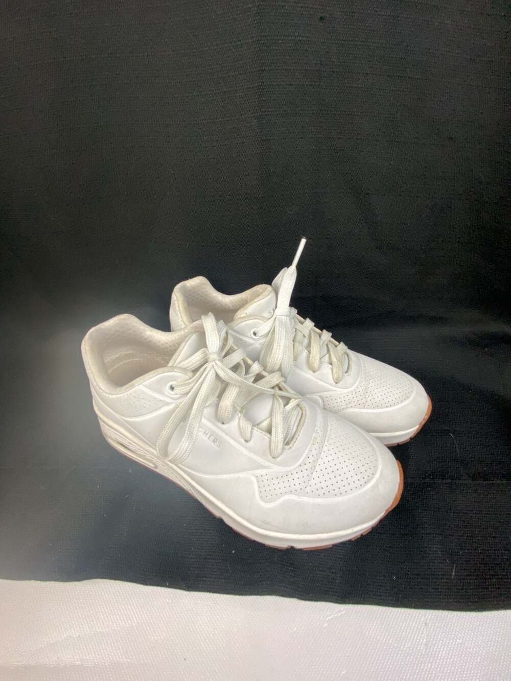 Skechers Uno Stand On Air Women's White Lace-Up Sneakers Sz 7